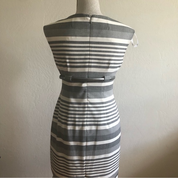 Kelvin Klein sleeveless dress up size 4 petite beautiful design dress - Picture 2 of 7